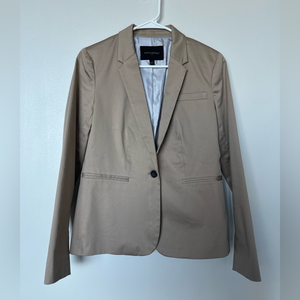 Banana Republic Beige Button Front Blazer